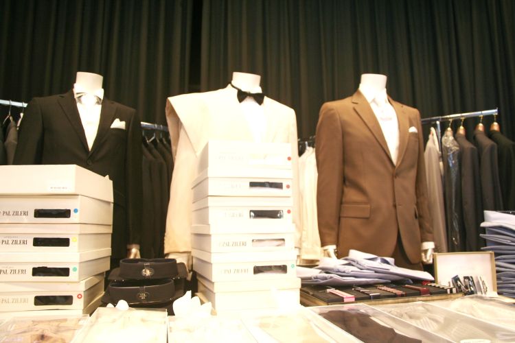 Messebild Hagen Dinner Jacket, Hochzeitsanzug und Smoking Anzug 