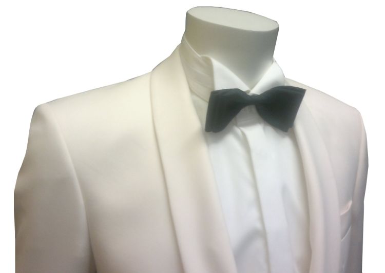 Dinner Jacket in ivory mit Schalkragen und slim fit Passform