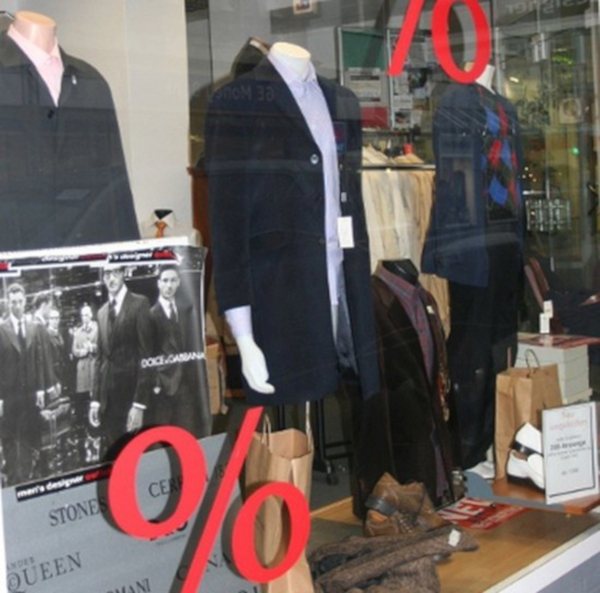 Sale im Outlet Hagen: Abverkauf Mäntel, Lederschuhe, Galahemden und Gürtel